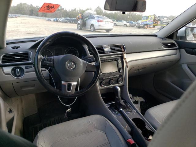 Photo 8 from auction – 2015 VOLKSWAGEN PASSAT S with VIN 1VWAT7A36FC119334