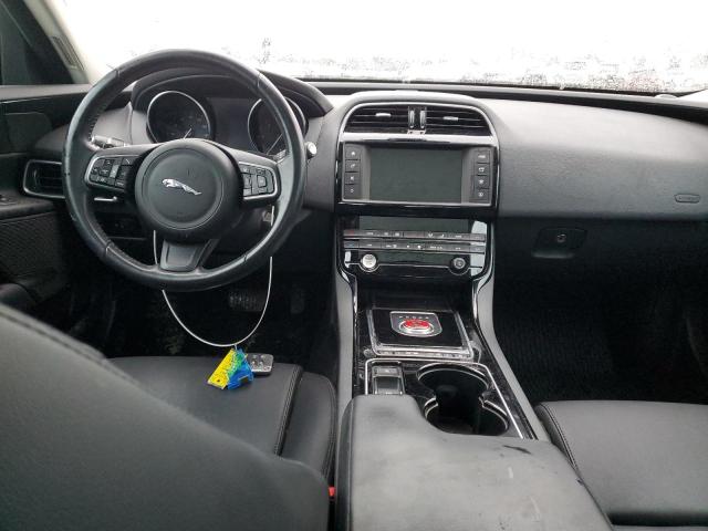 Photo 8 from auction – 2017 JAGUAR XE with VIN SAJAR4BN5HA977457