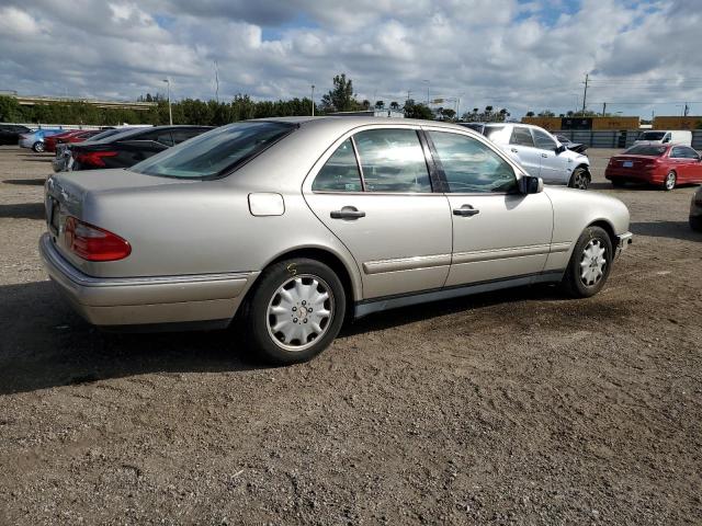 Photo 3 from auction – 1999 MERCEDES-BENZ E 320 with VIN WDBJF65H8XA728494