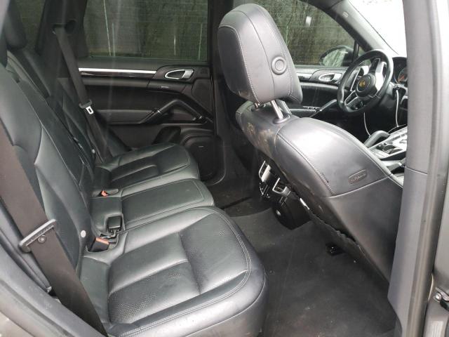 Photo 11 from auction – 2016 PORSCHE CAYENNE S with VIN WP1AB2A24GLA94000