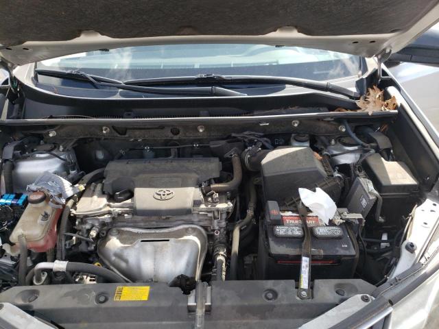 Photo 12 from auction – 2014 TOYOTA RAV4 LE with VIN JTMZFREV7EJ016793