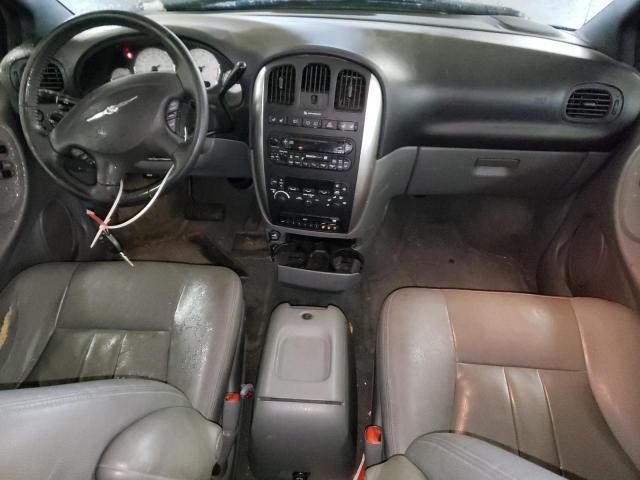 Photo 8 from auction – 2005 CHRYSLER TOWN & COU with VIN 2C4GP54L35R164397