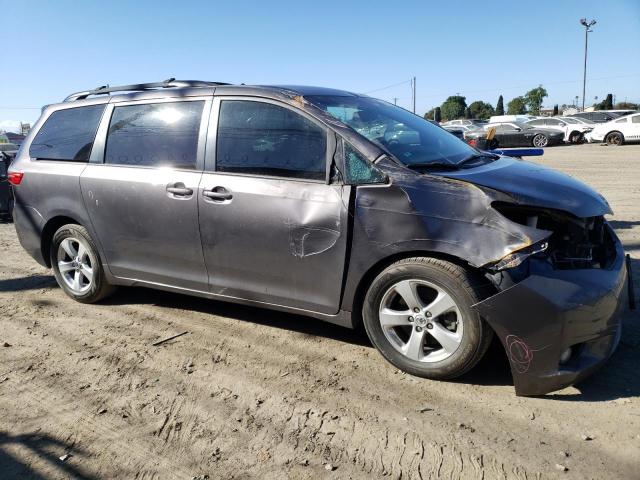 Photo 4 from auction – 2015 TOYOTA SIENNA LE with VIN 5TDKK3DC7FS580264
