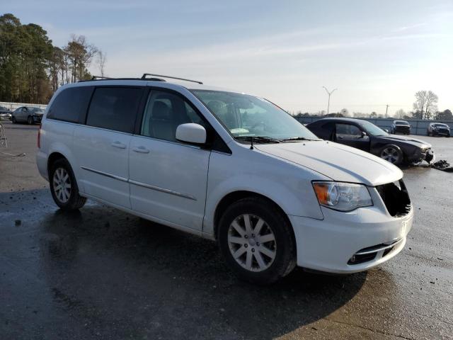 Photo 4 from auction – 2016 CHRYSLER TOWN & COU with VIN 2C4RC1BG2GR289347