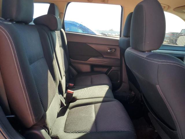 Photo 11 from auction – 2016 MITSUBISHI OUTLANDER with VIN JA4AD3A32GZ001427