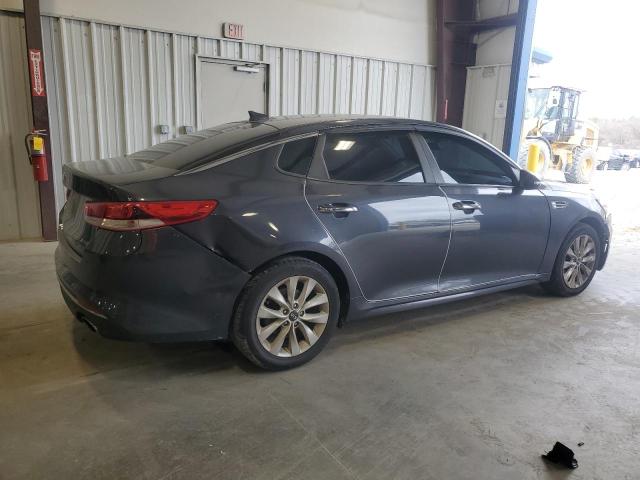 Photo 3 from auction – 2017 KIA OPTIMA LX with VIN 5XXGT4L33HG171385