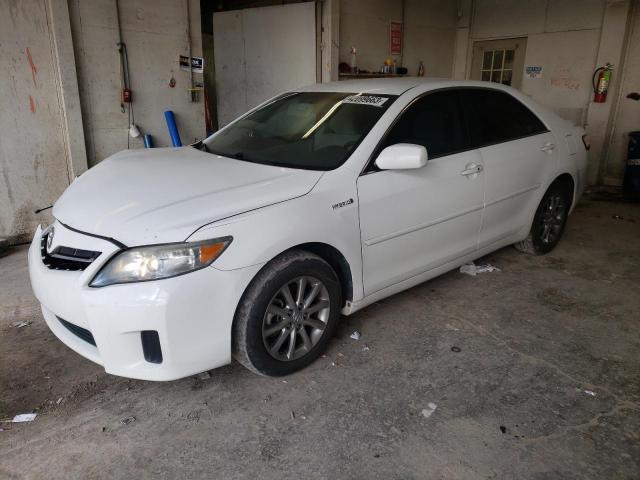 TOYOTA CAMRY HYBR 2011 with VIN 4T1BB3EK2BU141612 - Photo from auction
