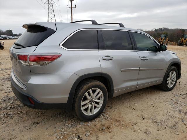 Photo 3 from auction – 2016 TOYOTA HIGHLANDER with VIN 5TDBKRFH8GS300512