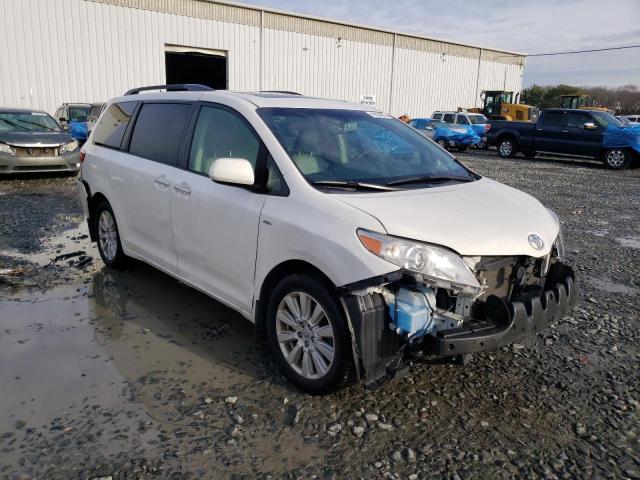 Photo 4 from auction – 2017 TOYOTA SIENNA XLE with VIN 5TDDZ3DC4HS182906