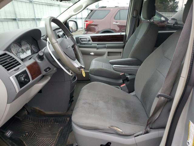 Photo 7 from auction – 2010 CHRYSLER TOWN & COU with VIN 2A4RR5D19AR334381