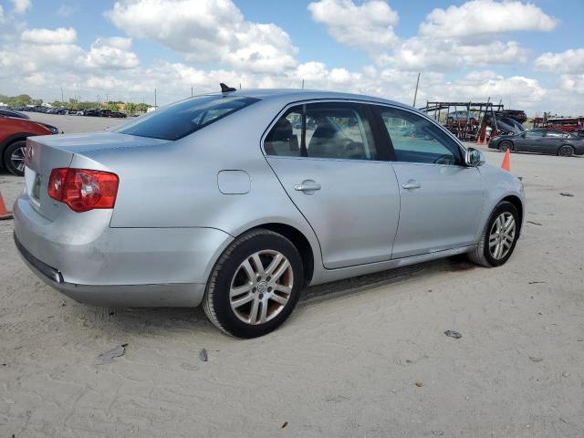 Photo 3 from auction – 2007 VOLKSWAGEN JETTA 2.5 with VIN 3VWRF71KX7M000381