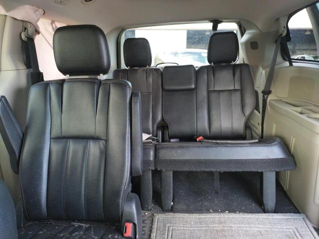 Photo 10 from auction – 2014 CHRYSLER TOWN & COU with VIN 2C4RC1BG1ER247572