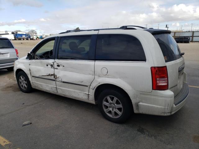 Photo 2 from auction – 2010 CHRYSLER TOWN & COU with VIN 2A4RR5D18AR212773