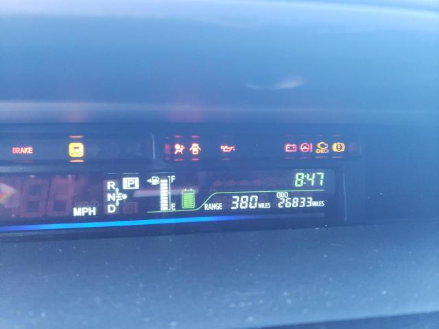 Photo 9 from auction – 2014 TOYOTA PRIUS V with VIN JTDZN3EU5E3337923