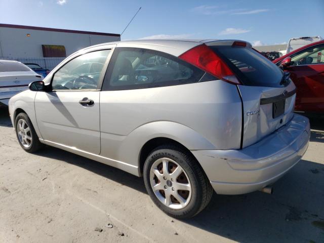 Photo 2 from auction – 2005 FORD FOCUS ZX3 with VIN 3FAFP31N95R157282