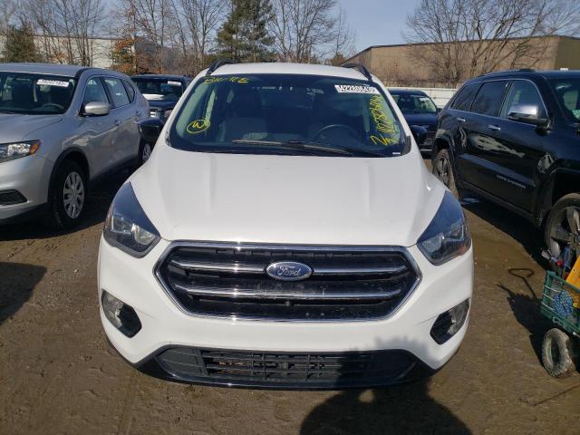 Photo 5 from auction – 2018 FORD ESCAPE SE with VIN 1FMCU9GD2JUD46250