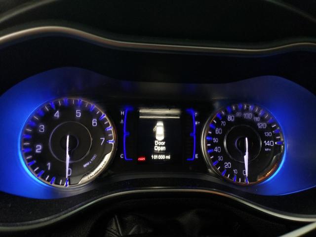 Photo 9 from auction – 2015 CHRYSLER 200 LIMITE with VIN 1C3CCCAB2FN552735