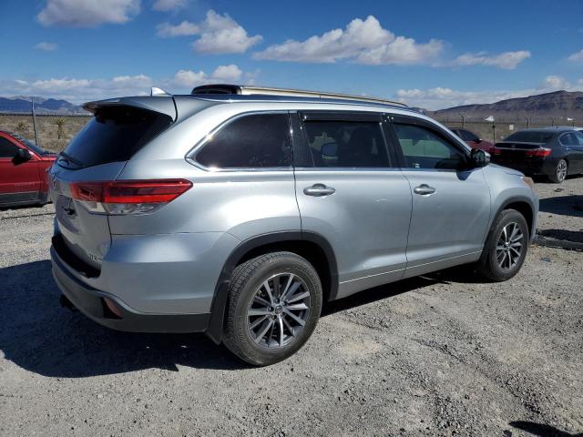 Photo 3 from auction – 2018 TOYOTA HIGHLANDER with VIN 5TDJZRFH1JS550043