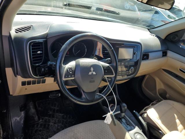 Photo 8 from auction – 2014 MITSUBISHI OUTLANDER with VIN JA4AD3A30EZ017459