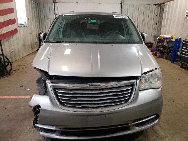 Photo 5 from auction – 2013 CHRYSLER TOWN & COU with VIN 2C4RC1BG5DR595650