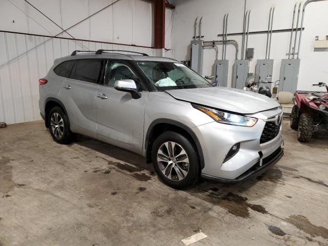 Photo 4 from auction – 2021 TOYOTA HIGHLANDER with VIN 5TDGZRBH2MS157429