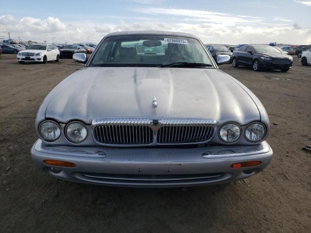 Photo 5 from auction – 2002 JAGUAR VANDENPLAS with VIN SAJDA24C02LF41814