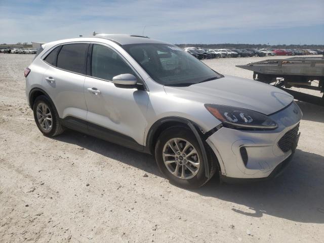 Photo 4 from auction – 2020 FORD ESCAPE SE with VIN 1FMCU0G65LUB83593