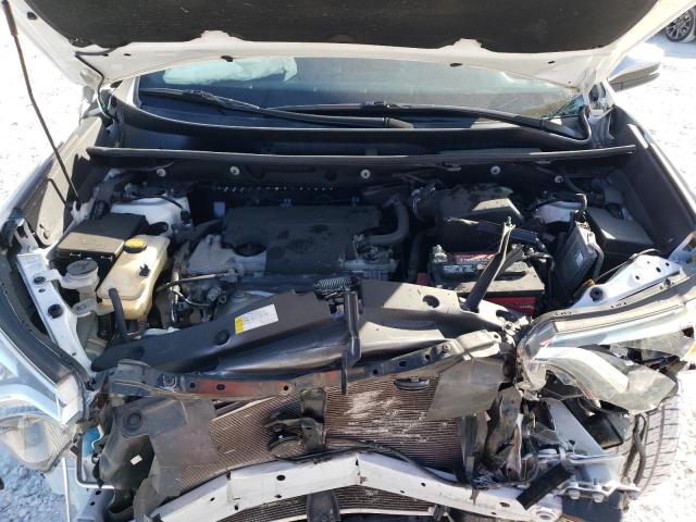 Photo 11 from auction – 2018 TOYOTA RAV4 SE with VIN 2T3NFREV4JW421259