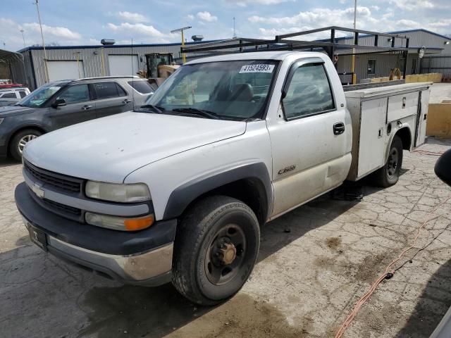 Photo 1 from auction – 2002 CHEVROLET SILVERADO with VIN 1GBGC24U12Z132833