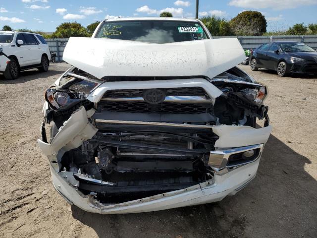 Photo 5 from auction – 2017 TOYOTA 4RUNNER SR with VIN JTEZU5JR6H5152221