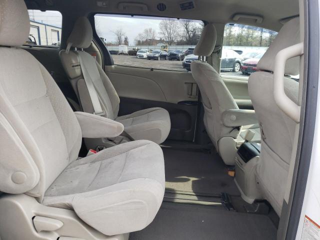 Photo 10 from auction – 2015 TOYOTA SIENNA LE with VIN 5TDKK3DC9FS586986