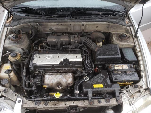 Photo 11 from auction – 2002 HYUNDAI ACCENT GS with VIN KMHCG35C52U201963