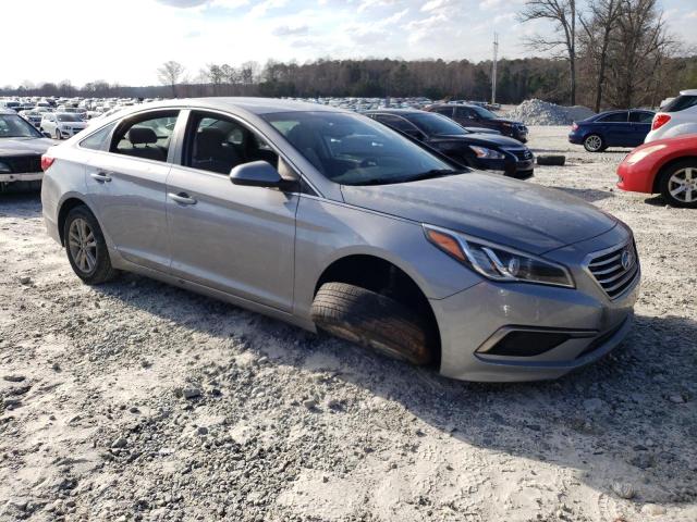Photo 4 from auction – 2016 HYUNDAI SONATA SE with VIN 5NPE24AF7GH375911