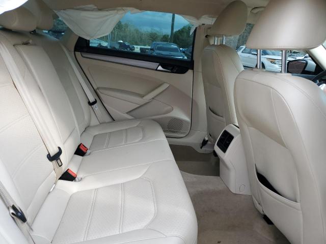 Photo 10 from auction – 2014 VOLKSWAGEN PASSAT SE with VIN 1VWBN7A33EC059543