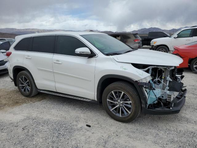 Photo 4 from auction – 2018 TOYOTA HIGHLANDER with VIN 5TDJZRFH3JS485096