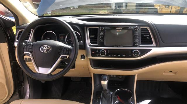 Photo 9 from auction – 2018 TOYOTA HIGHLANDER with VIN 5TDJZRFH3JS529520