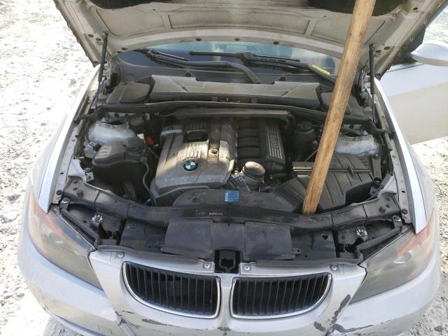Photo 11 from auction – 2006 BMW 325 I with VIN WBAVB135X6KX67104