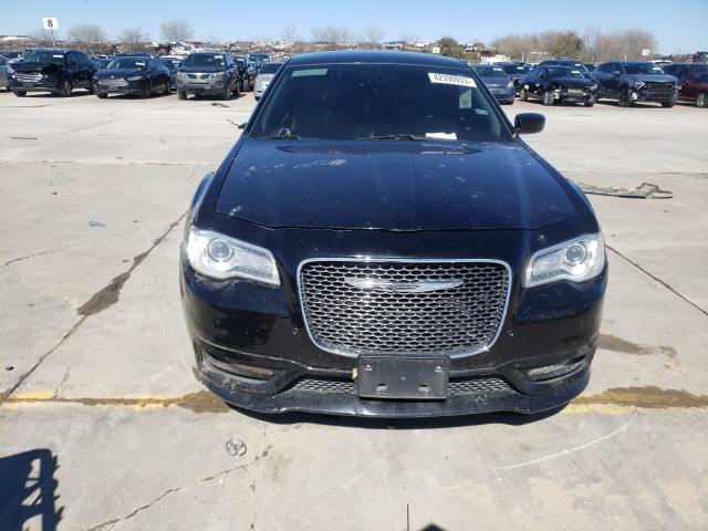Photo 5 from auction – 2016 CHRYSLER 300 LIMITE with VIN 2C3CCAAGXGH135566