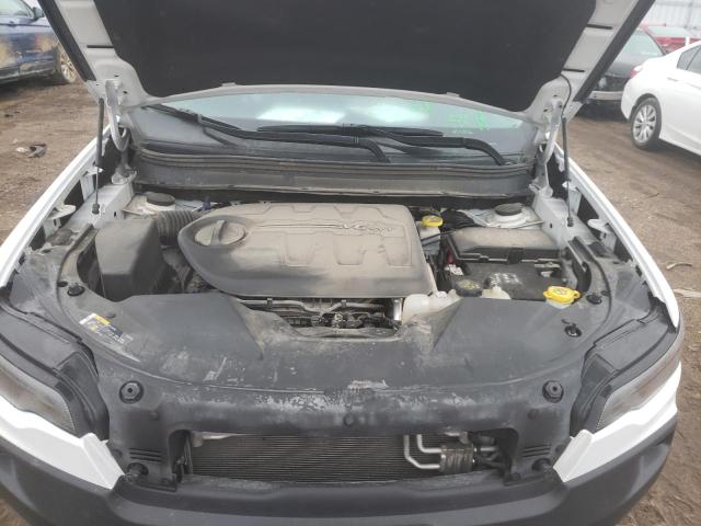 Photo 11 from auction – 2019 JEEP CHEROKEE T with VIN 1C4PJMBX0KD483532