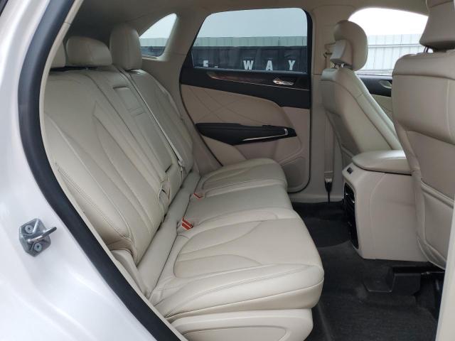 Photo 11 from auction – 2017 LINCOLN MKC RESERV with VIN 5LMTJ3DH9HUL61042