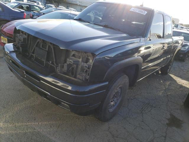 CHEVROLET SILVERADO 2003 مع رقم تعريف المركبة 1GCEK19T33E281558 - صورة من المزاد