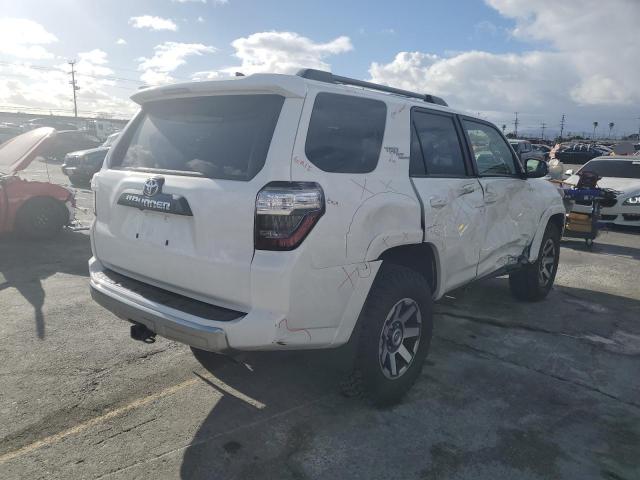 Photo 3 from auction – 2021 TOYOTA 4RUNNER SR with VIN JTERU5JR3M5962268