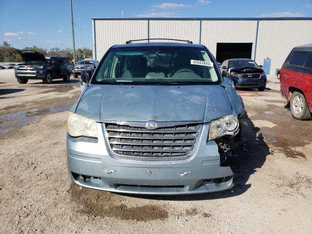 Photo 5 from auction – 2009 CHRYSLER TOWN & COU with VIN 2A8HR44E59R606136