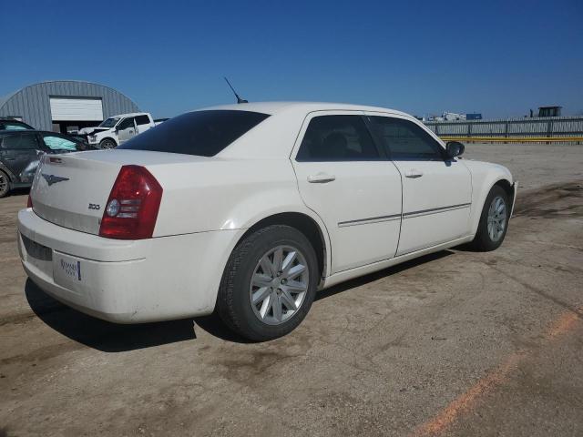 Photo 3 from auction – 2008 CHRYSLER 300 LX with VIN 2C3KA43R08H179854