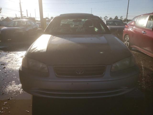 Photo 5 from auction – 2000 TOYOTA CAMRY CE with VIN 4T1BG22K6YU752722