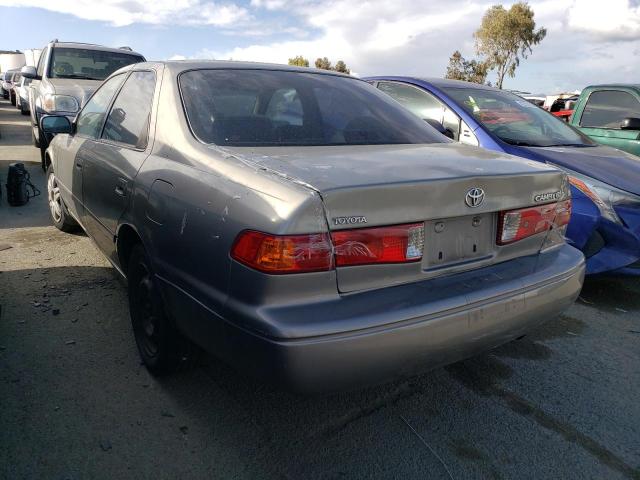 Photo 2 from auction – 2000 TOYOTA CAMRY CE with VIN JT2BG22K7Y0413939