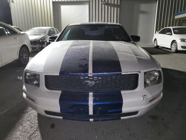 Photo 5 from auction – 2005 FORD MUSTANG with VIN 1ZVFT80N855138923
