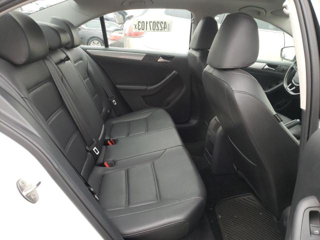Photo 10 from auction – 2017 VOLKSWAGEN JETTA SE with VIN 3VWDB7AJ9HM392154