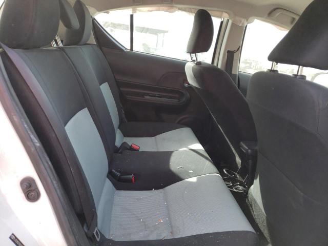 Photo 10 from auction – 2015 TOYOTA PRIUS C with VIN JTDKDTB39F1582026