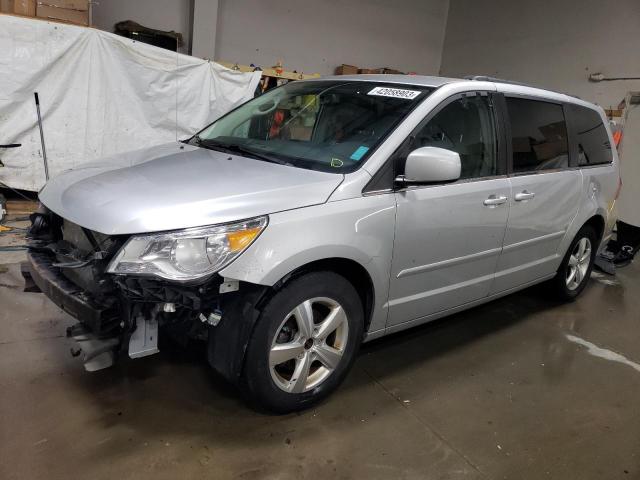 VOLKSWAGEN ROUTAN SE 2011 with VIN 2V4RW3DG2BR691738 - Photo from auction